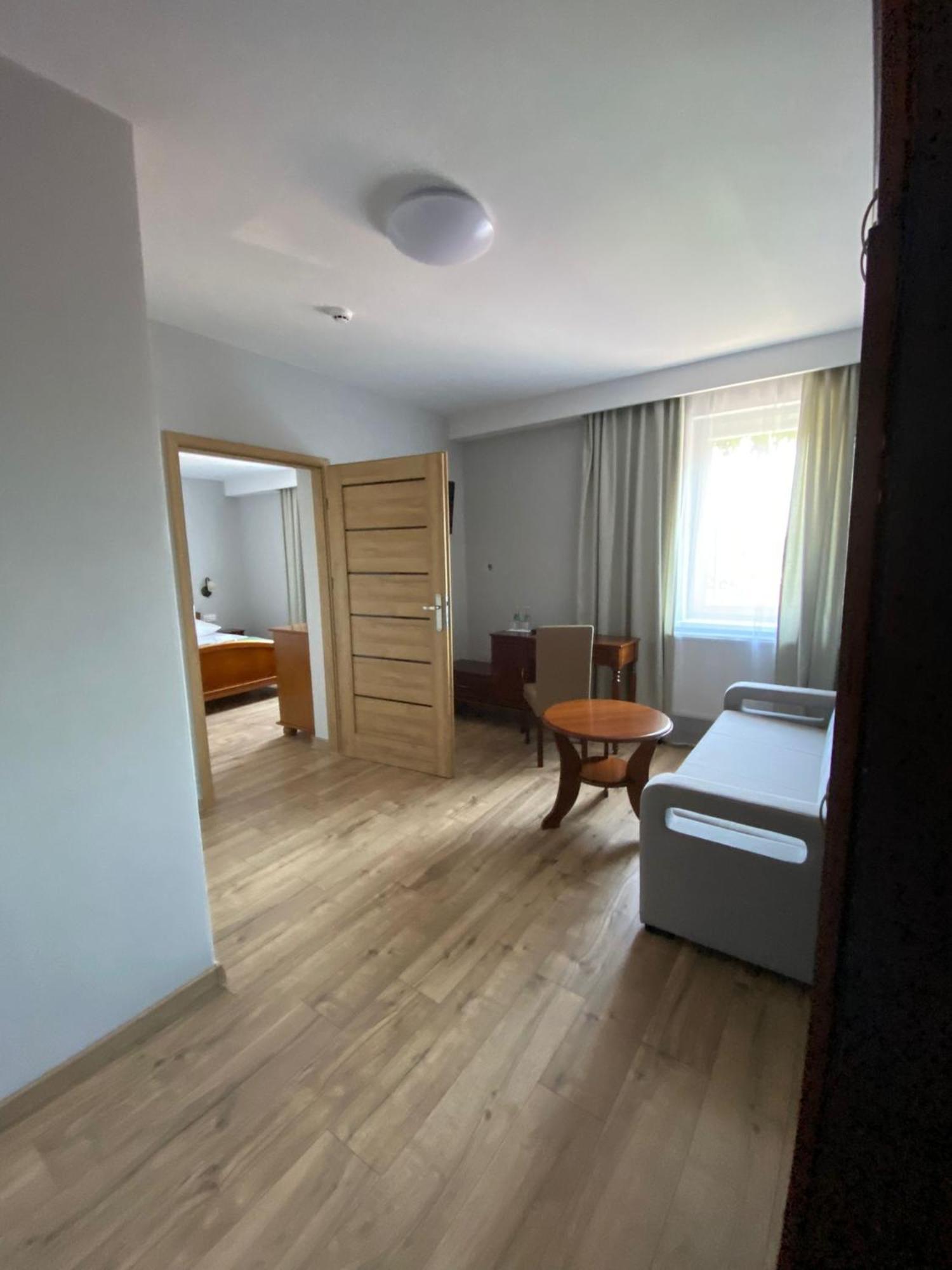 Hotel Kresowianka Konin  Exterior photo